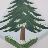 ديكور حائط خشبي- على شكل شجرة عيد الميلاد
