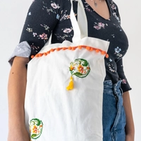 Tote Bag Embroidered with Colourful Floral Details