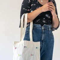 Tote Bag Embroidered with Flowers