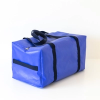 حقيبة سفر يدوية باللون الأزرق