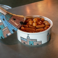 Luxury Ramadan Hostess: Dessert Serving Plate with A Distinctive Ramadan Design