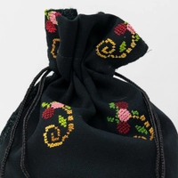 Black Floral Embroidered Coin Purse