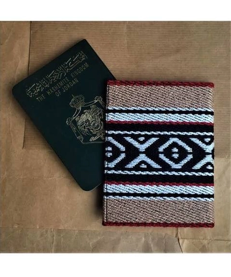حافظة جواز سفر مستوحاة من الطراز البدوي بألوان متعددة - أزرق