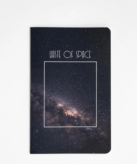 دفتر تصميم الفضاء - وسط