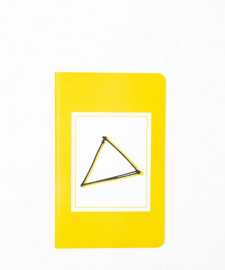 دفتر المثلث - وسط