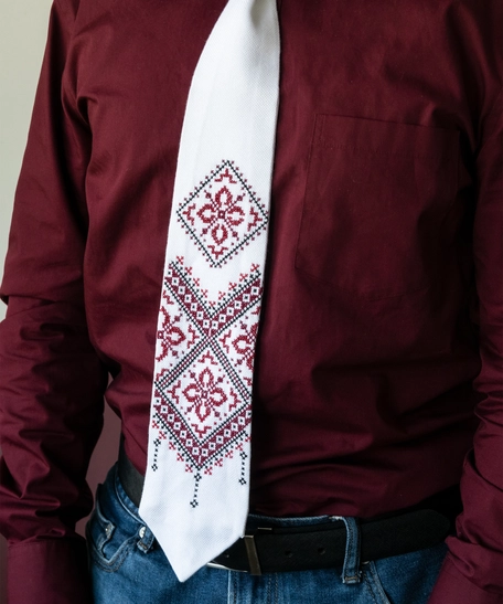 Embroidered Tie (Red)
