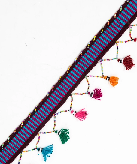 حزام بشراشيب متعددة الألوان - خطوط عامودية