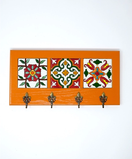 Decorative Key Hanger with Handpainted Ceramics (Orange)