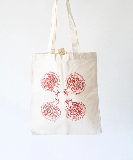 حقيبة قماشية بتصميم رمانة - بيج