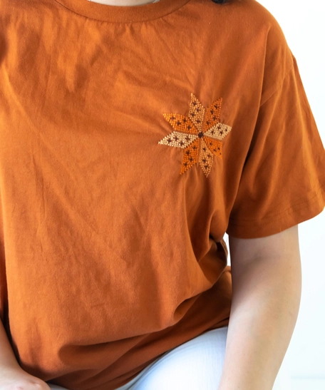 Embroidered Floral Orange T-Shirt (Large)
