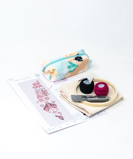 DIY Palestine Map Embroidery Kit - Turquois Horses Bag - Off White