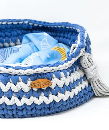 Open Crochet Cat Bed House - Blue & Gray