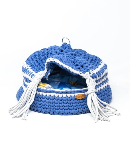 Closed Crochet Cat Bed House - Blue & Gray