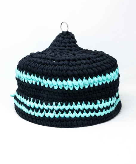 Closed Crochet Cat Bed House - Blue & Gray