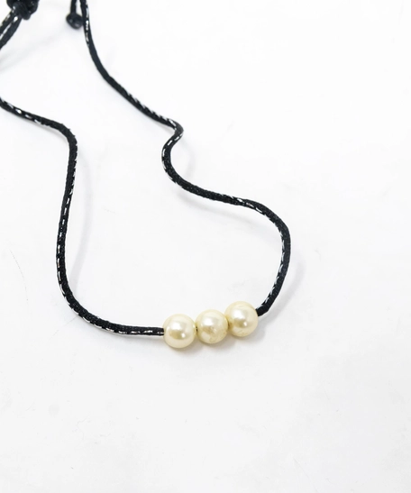 Black Necklace with Pearls