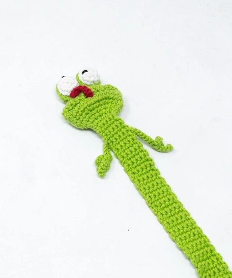 Crochet Lizard Bookmark