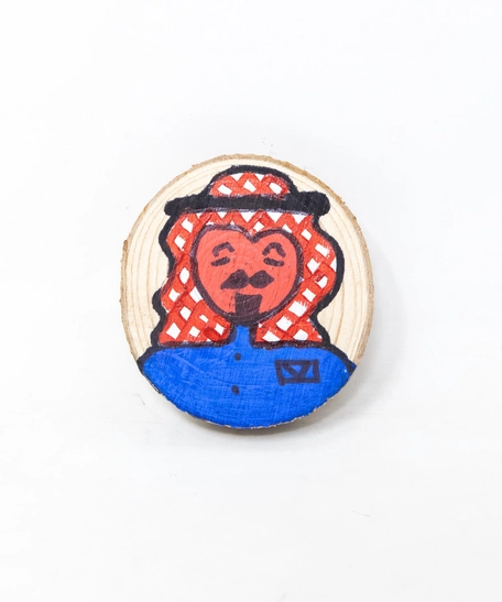Round Wooden Magnet - Man Wearing a Shemagh - Blue
