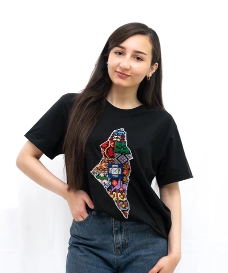 Black Embroidered T-shirt - Palestine Map - S