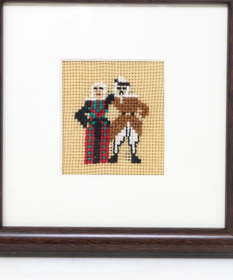 Embroidery Painting with a Square Wooden Frame - Man & Woman in Traditional Outfits