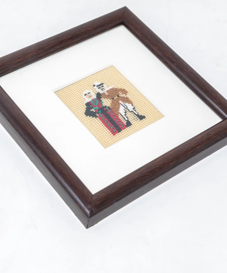 Embroidery Painting with a Square Wooden Frame - Man & Woman in Traditional Outfits