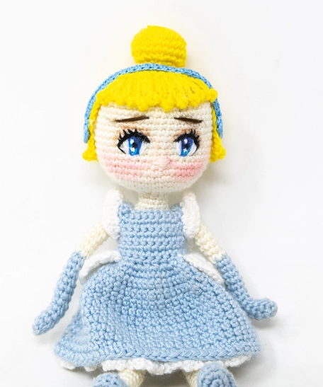 Amigurumi Crochet Cinderella Doll