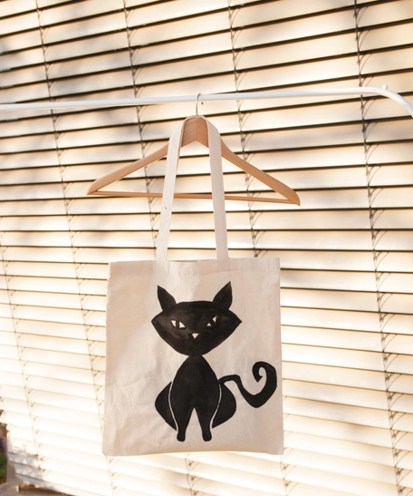 Beige Canvas Tote Bag with Hand Paintings - Black Cat