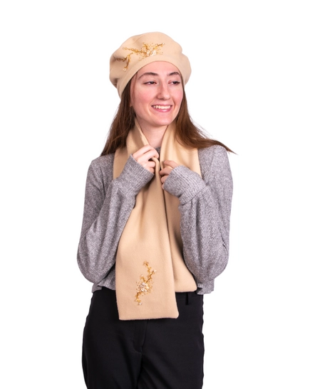 Beige Wool Beret and Scarf Set - Beaded Floral Design