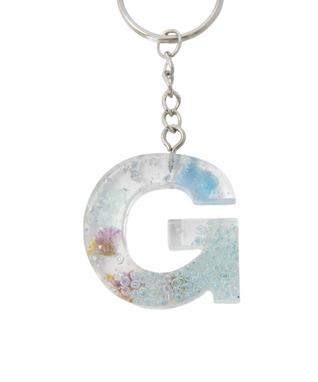 Resin Keychain with Dried Flowers in the Shape of the Letter G