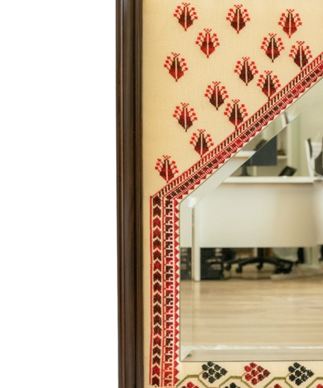 Square-shaped Wall Mirror with a Wooden Frame and Traditional Embroidery in Red