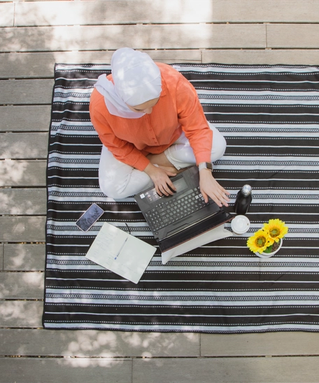 Sadu Fabric Picnic Blanket with Traditional Bedouin Embroidery - Black