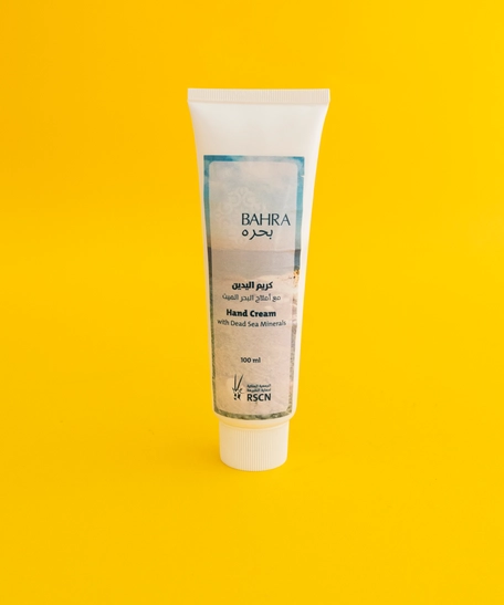 Moisturizing Hand Cream Made from Dead Sea Salts and Natural Minerals