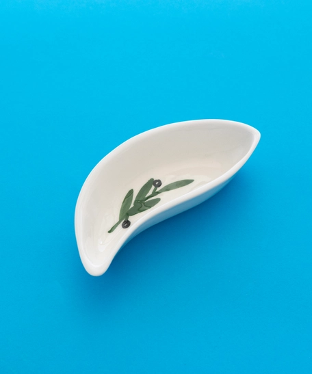 Handmade White Small Olive Curvy Dish