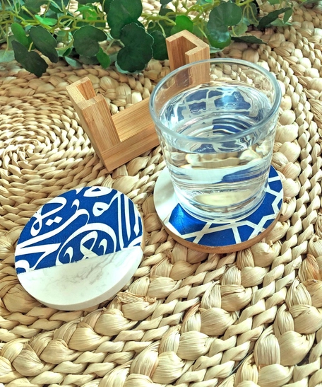 Two-Piece Blue Coaster Set with Wooden Base - Decorated with Arabic Calligraphy