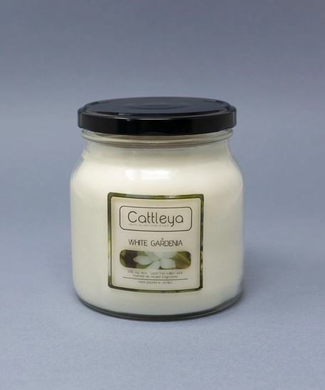 White Gardenia Candle Made of Natural Oils - Large Size 500 Grams