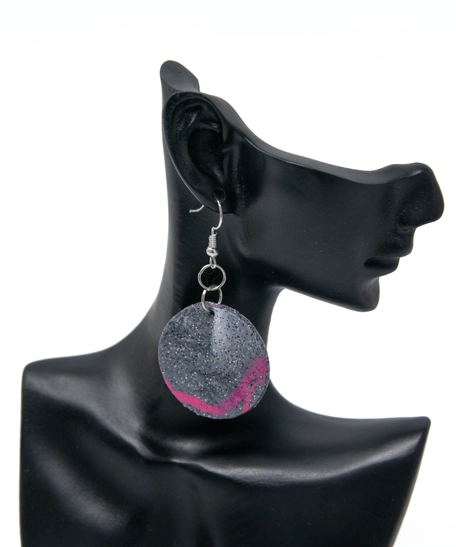 Dangling Gray and Fuchsia Earring with Elegant Circular Design 