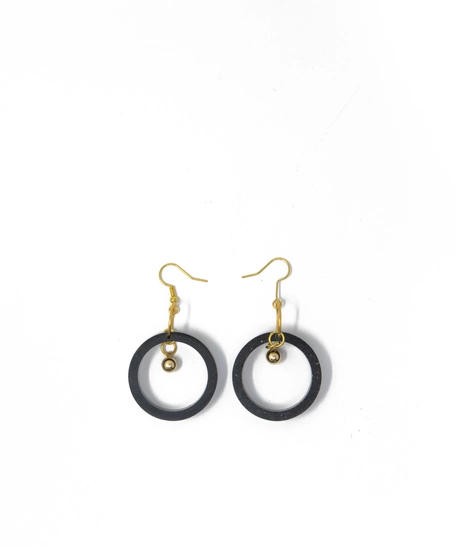 Elegant Gold Circle Drop Accessory Set: Long Necklace & Dangling Earrings