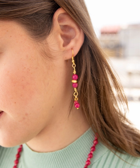 Modern Accessory Set in Fuchsia and Gold Color - Consisting of a Necklace, Earring and Bracelet Made of Small Round Beads