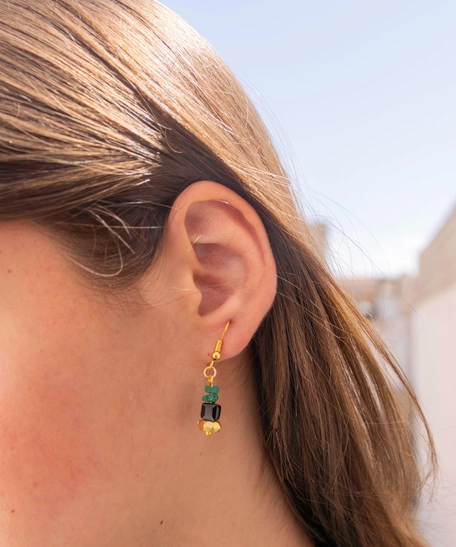 Elegant Accessory Set Consisting of Earring, Necklace , and two Bracelets Handcrafted from Green and Black Stones