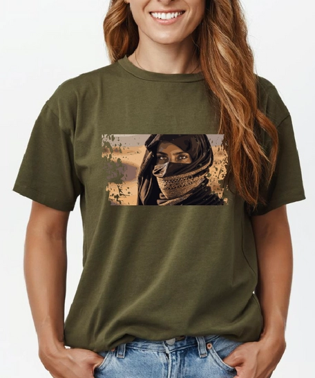 Oil T-Shirt with an Exquisitely Designed Graphic - T-Shirt olive size L