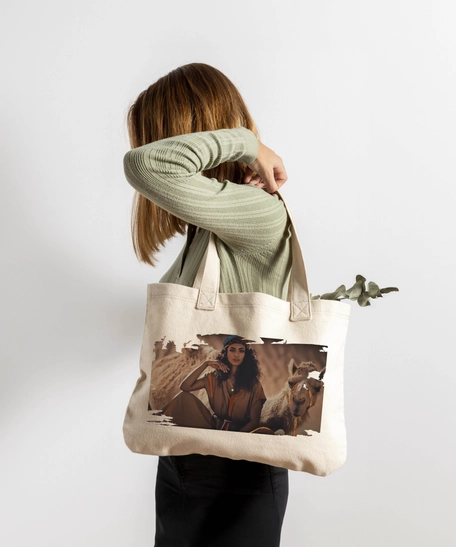 Stylish and practical canvas bag with a curly-haired girl behind a camel design