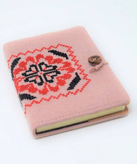  Traditional Embroidered Notebook with Button - Floral Shapes