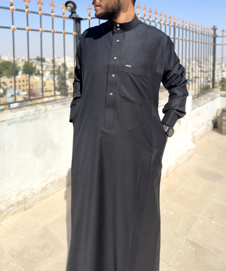 ثوب تطريز اسود