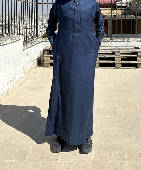 ثوب ازرق 
