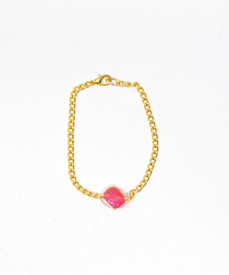Elegant Gold Link Bracelet with  Pink Stone – Chic & Modern Design