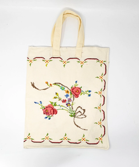 حقيبة يد بيج فاخرة – مطرزة يدوياً بتطريز فلاحي تقليدي