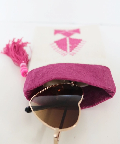 White Embroidered Sunglasses Pouch - Pink