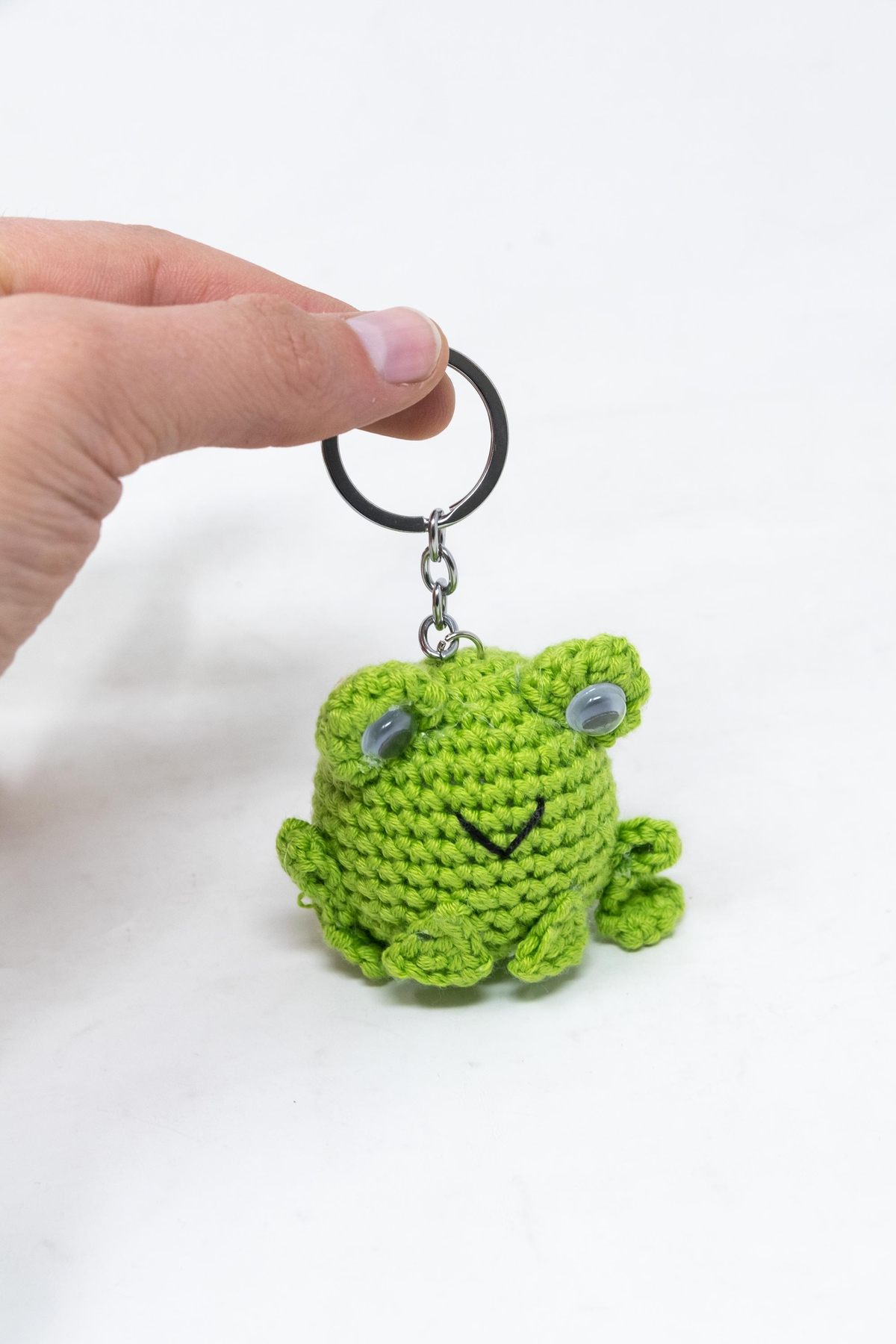 Crochet Frog Keychain - Souq Fann